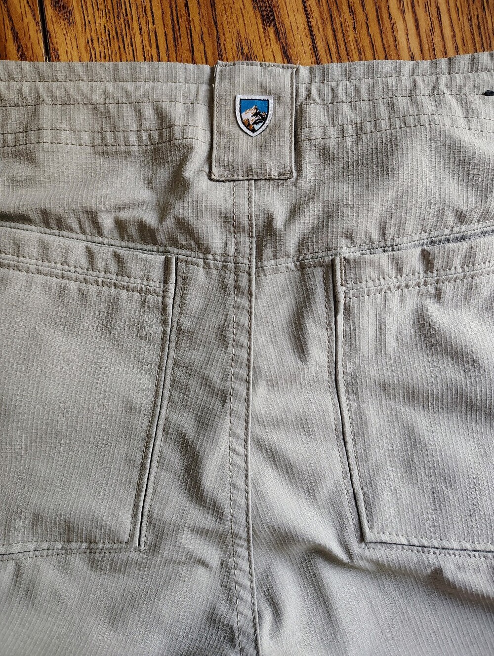 KUHL Horizon Women's Outdoor Hiking Cargo Shorts Roll Hem Stone color size 10. - Picture 6 of 15